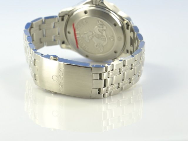 Omega Seamaster Diver 300M Keramik