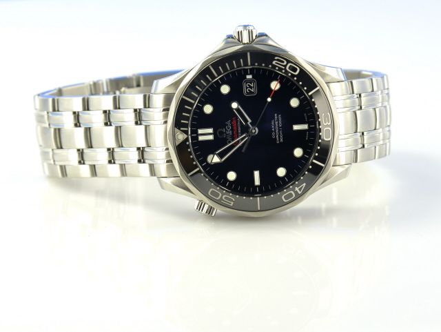 Omega Seamaster Diver 300M Keramik