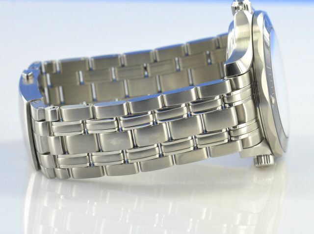 Omega Seamaster Diver 300M Keramik