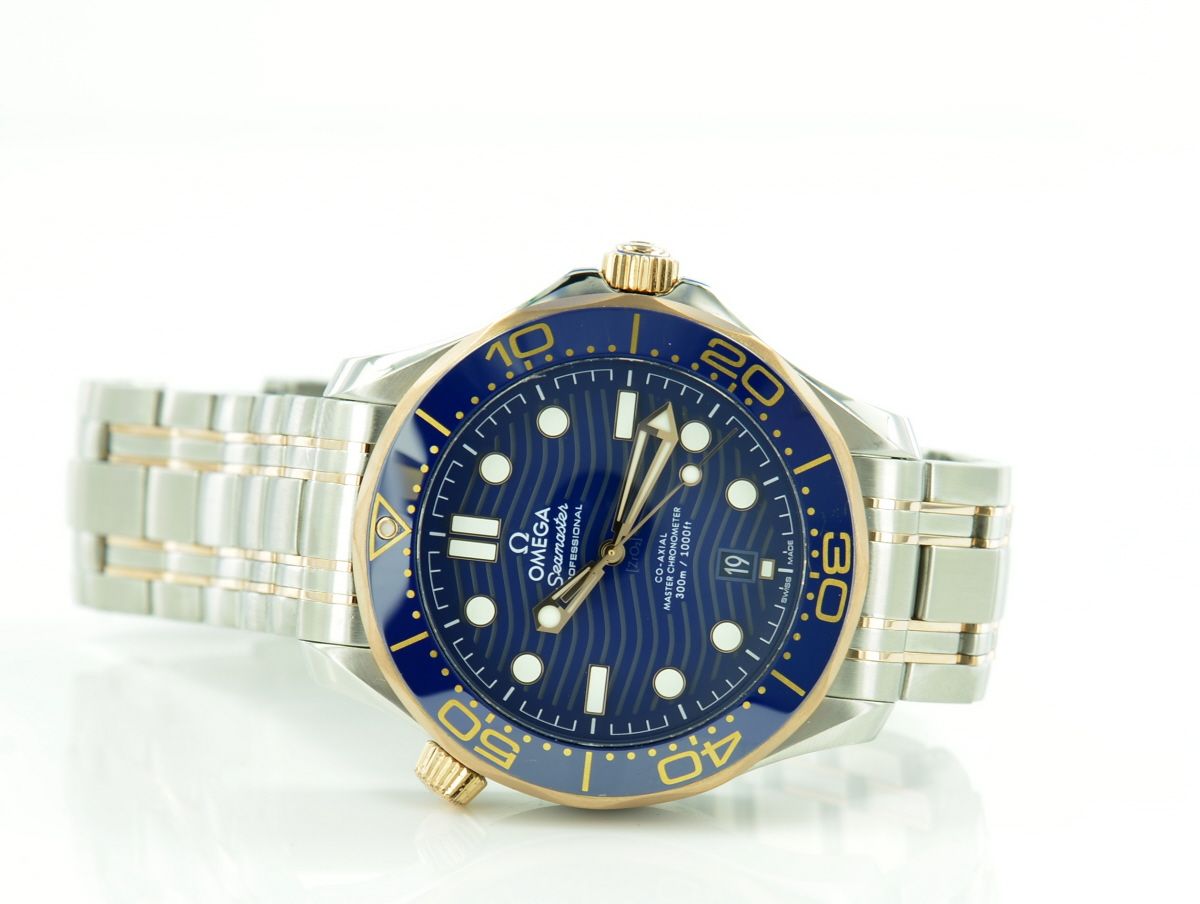 Omega Seamaster Diver 300M Master Chronometer Stahl/Sedangold