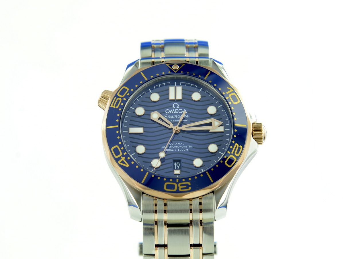 Omega Seamaster Diver 300M Master Chronometer Stahl/Sedangold