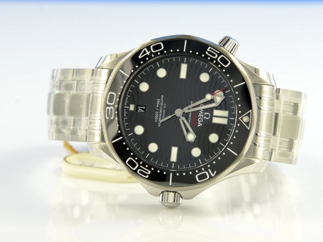 Omega Seamaster Diver 300M Master Chronometer