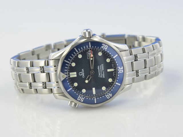 Omega Seamaster Diver 300M Medium Quarz