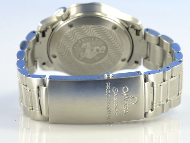 Omega Seamaster Diver 300M Medium Quarz