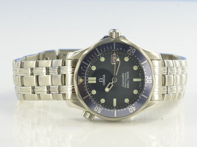 Omega Seamaster Diver 300M Medium Quarz