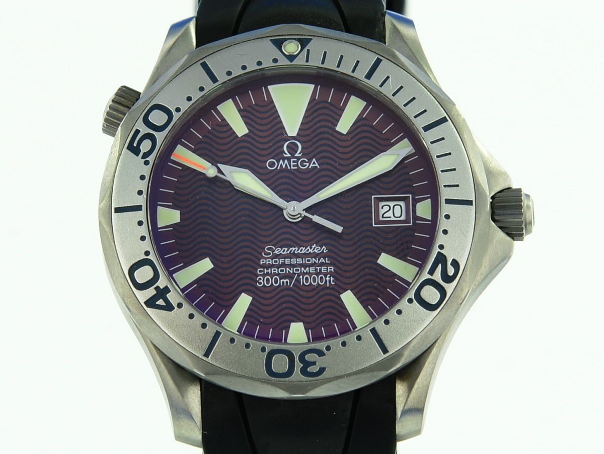 Omega Seamaster Diver 300M Titan Red Dial Seltenheit 168.1623