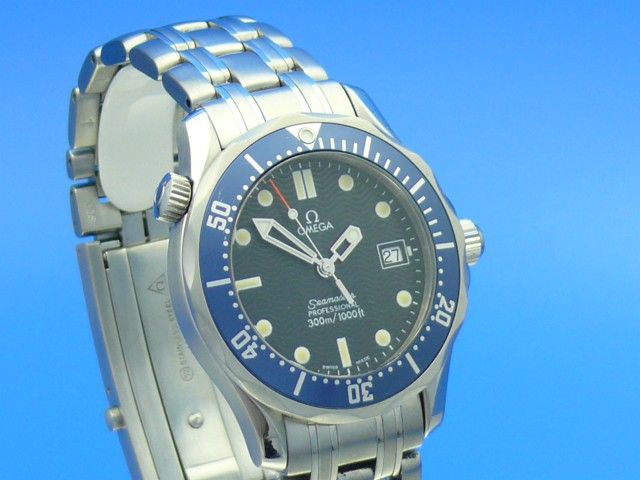 Omega Seamaster Mid-Size Medium