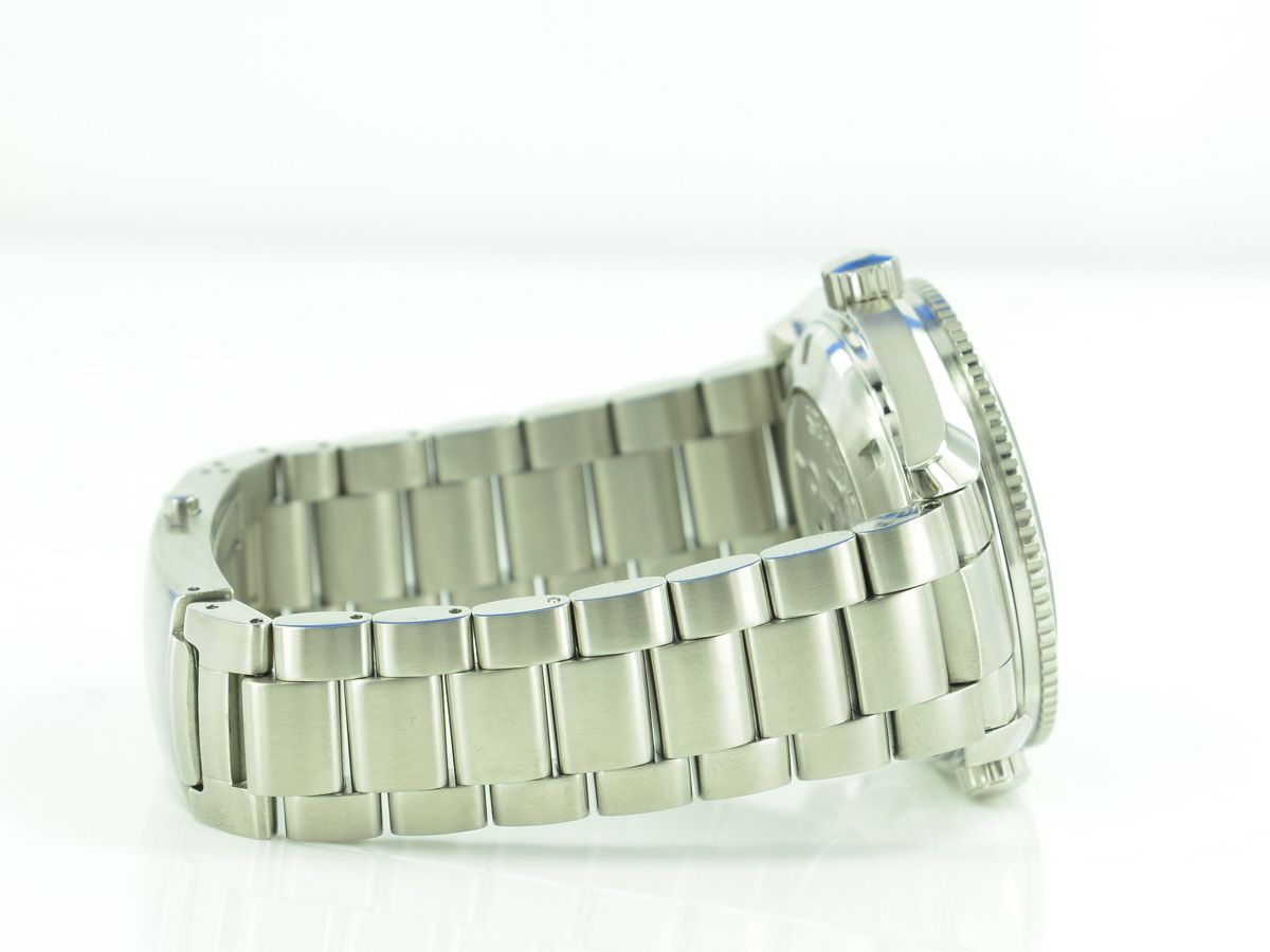 Omega Seamaster Planet Ocean 42 mm