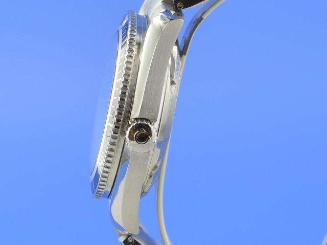 Omega Seamaster Planet Ocean 42 mm