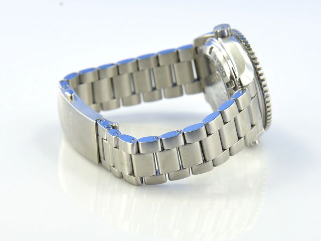 Omega Seamaster Planet Ocean 42 mm Keramik