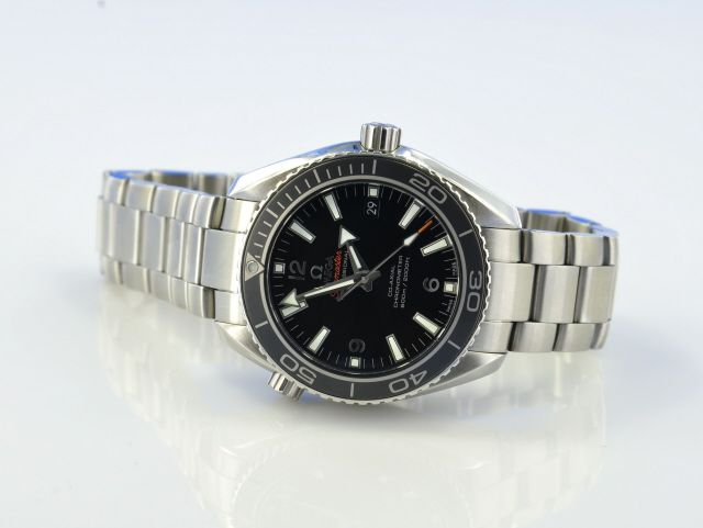 Omega Seamaster Planet Ocean 42 mm Keramik