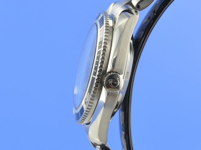 Omega Seamaster Planet Ocean 42 mm