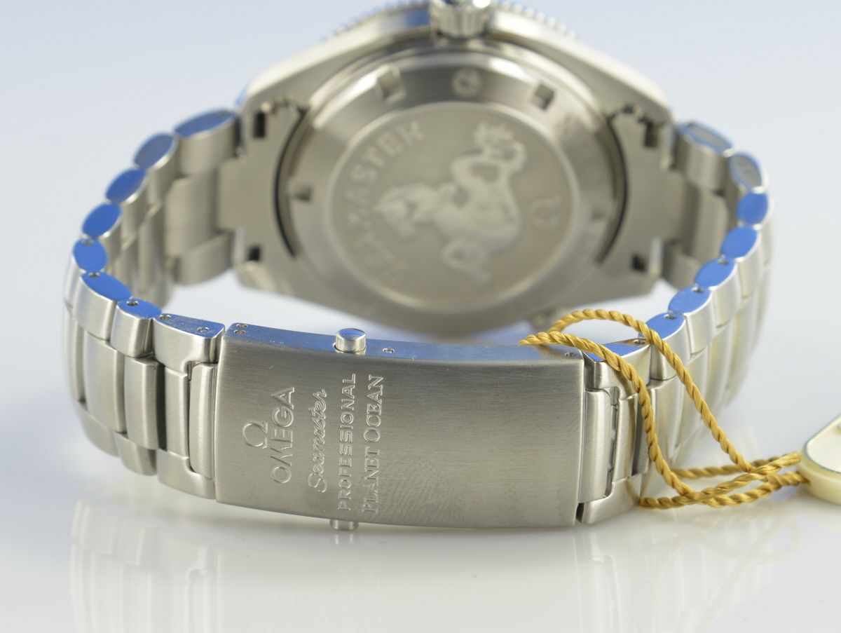 Omega Seamaster Planet Ocean 42 mm