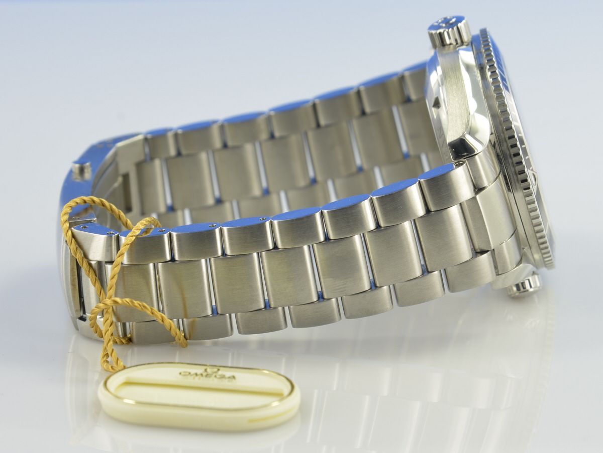 Omega Seamaster Planet Ocean 42 mm