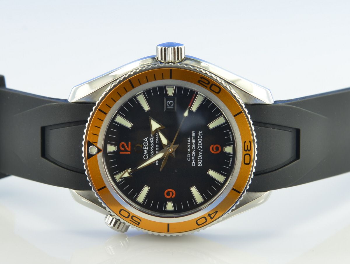 Omega Seamaster Planet Ocean  600M