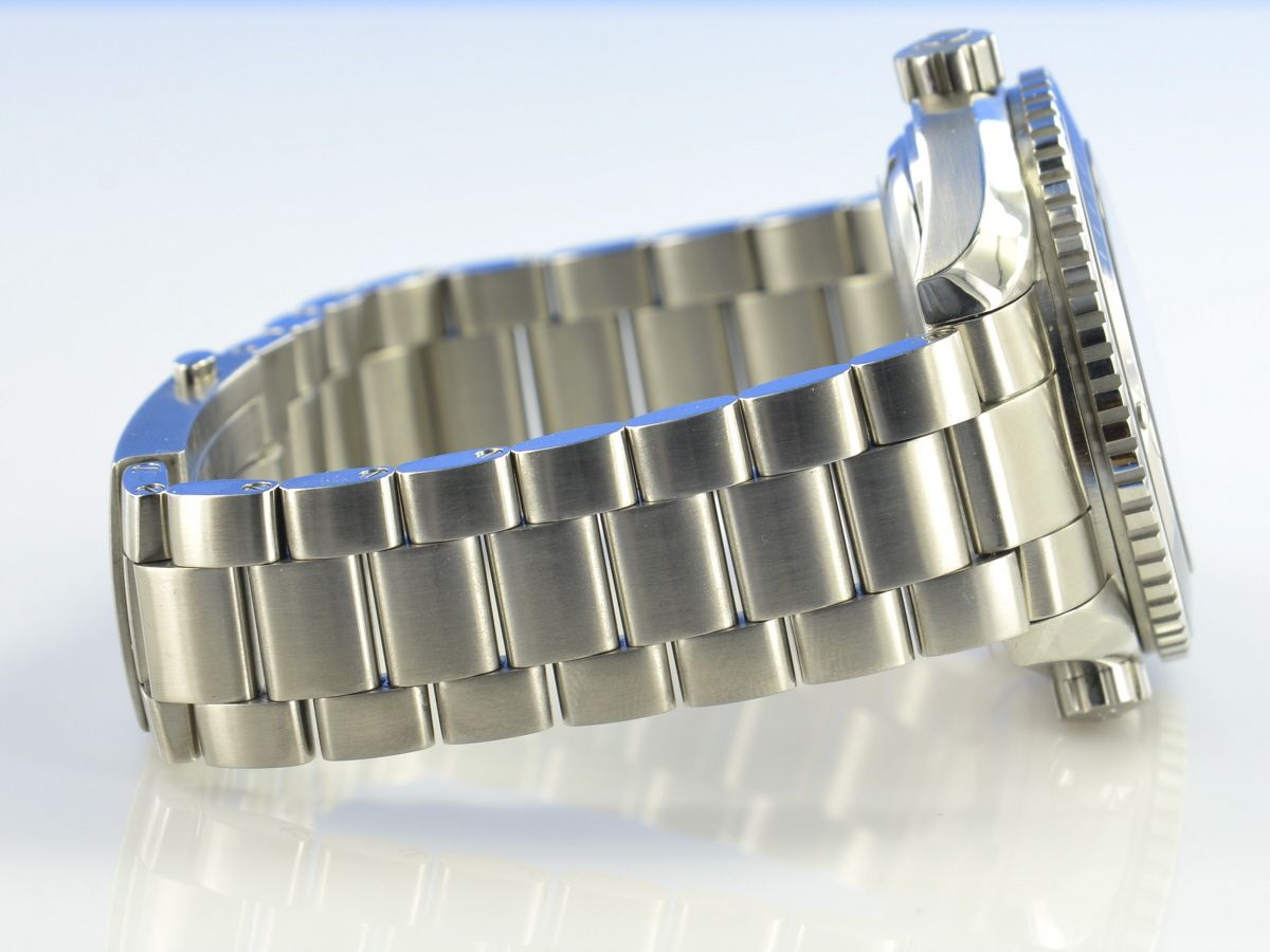 Omega Seamaster Planet Ocean Big Size 600M