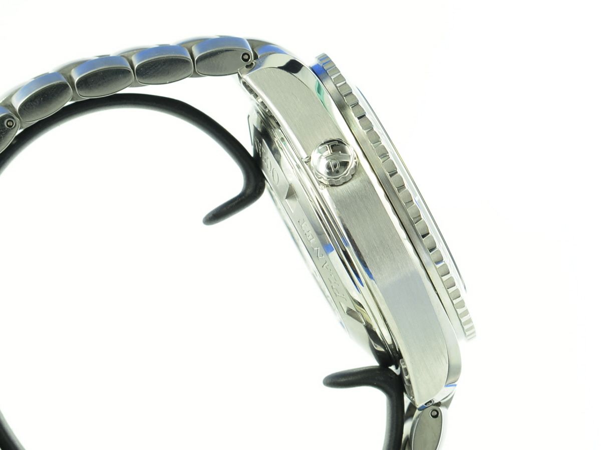 Omega Seamaster Planet Ocean Chronograph 2210.50.00