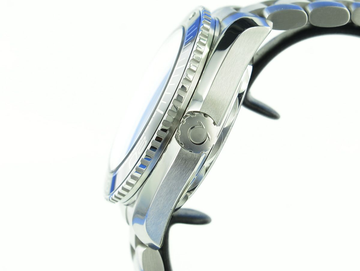 Omega Seamaster Planet Ocean Master Chronometer 43.5 mm