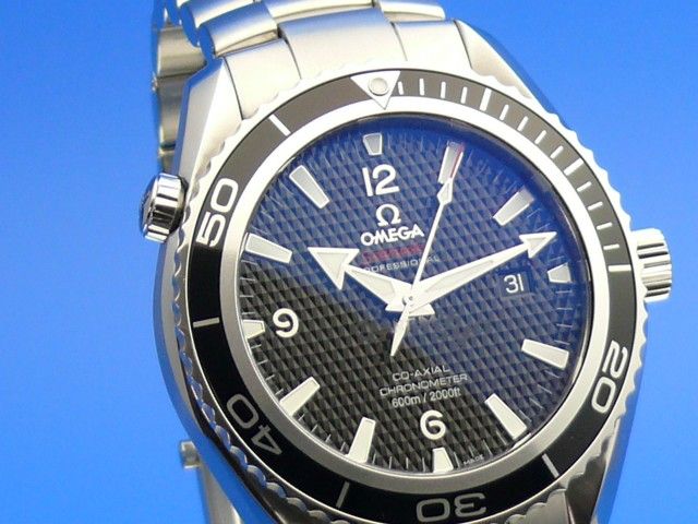 Omega Seamster Planet Ocean Quantum of Solace 007
