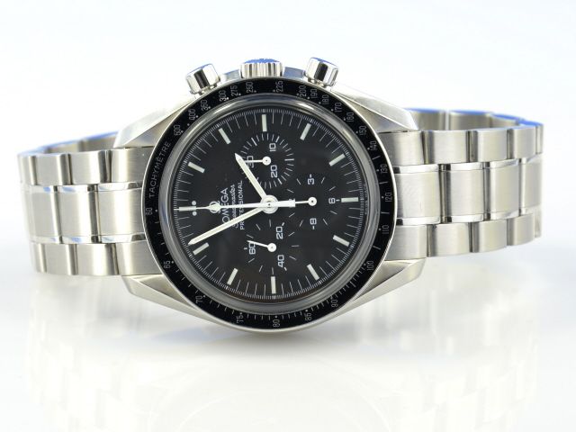 Omega Speedmaster Moonwatch