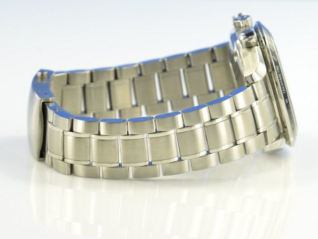 Omega Speedmaster Date 40 mm Chronometer