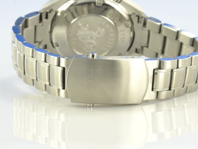 Omega Speedmaster Date Chronograph 40 mm