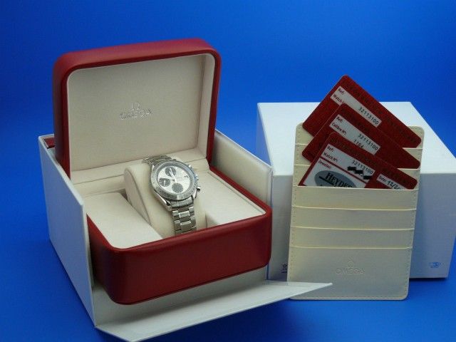 Omega Speedmaster Date Chronograph
