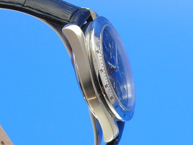 Omega Speedmaster Date Chronograph