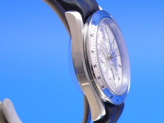 Omega Speedmaster Date Chronograph