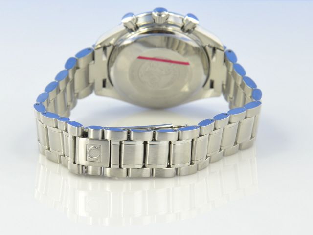 Omega Speedmaster Date Chronograph