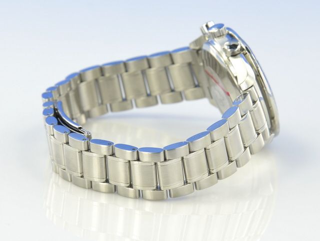 Omega Speedmaster Date Chronograph