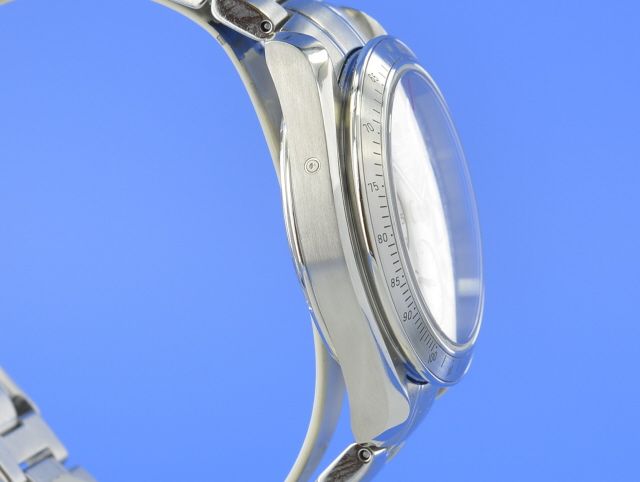 Omega Speedmaster Date Chronograph