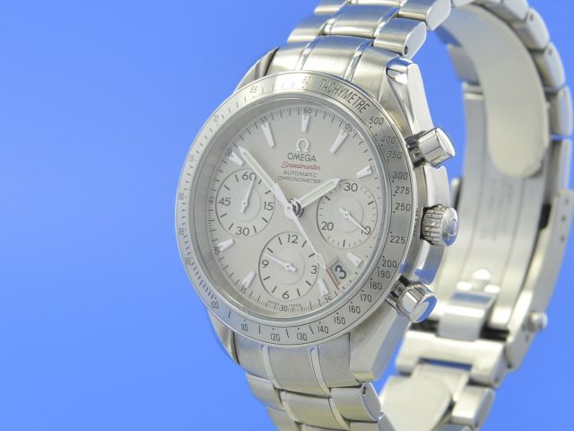 Omega Speedmaster Date Chronograph
