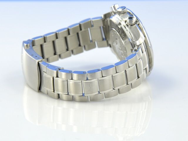 Omega Speedmaster Date Chronograph