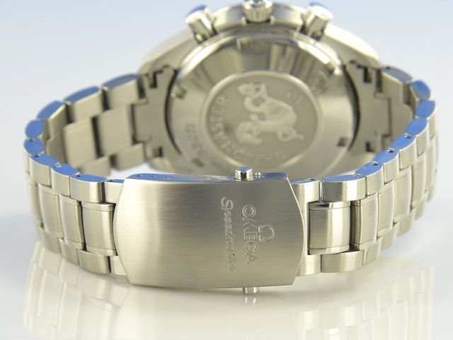 Omega Speedmaster Day Date 40mm Chronometer