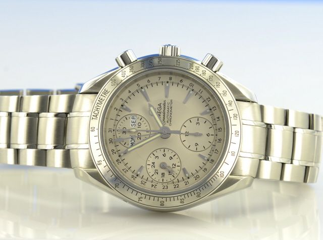 Omega Speedmaster Day Date 40mm Chronometer