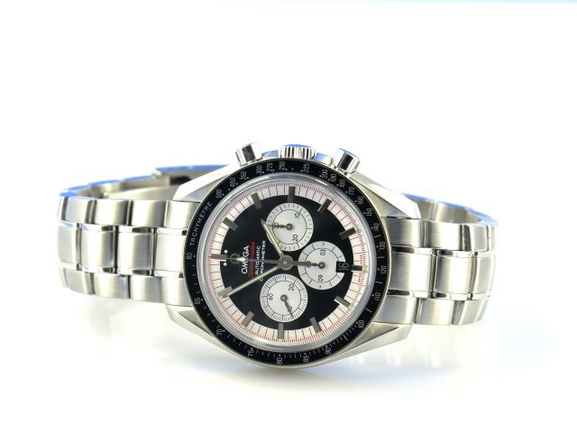 Omega Speedmaster Legend