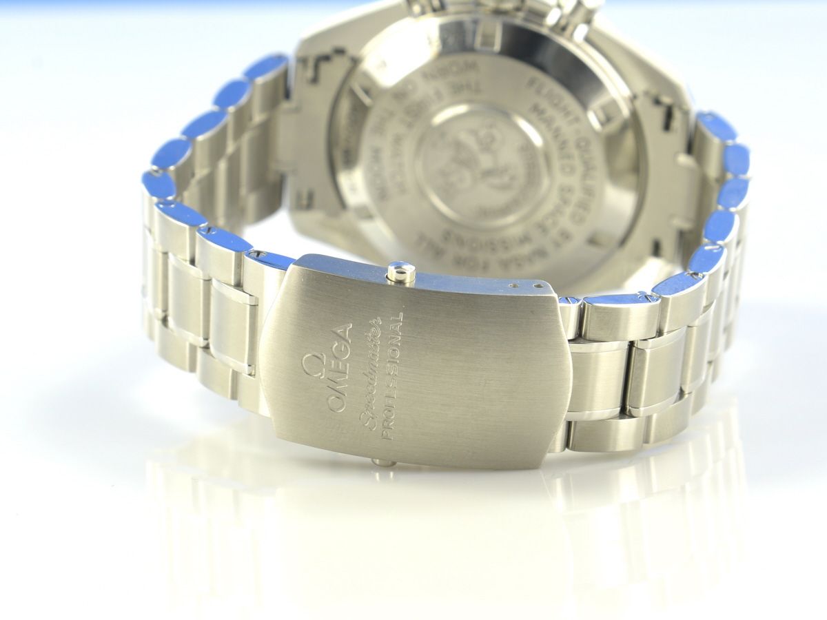 Omega Speedmaster Moonwatch