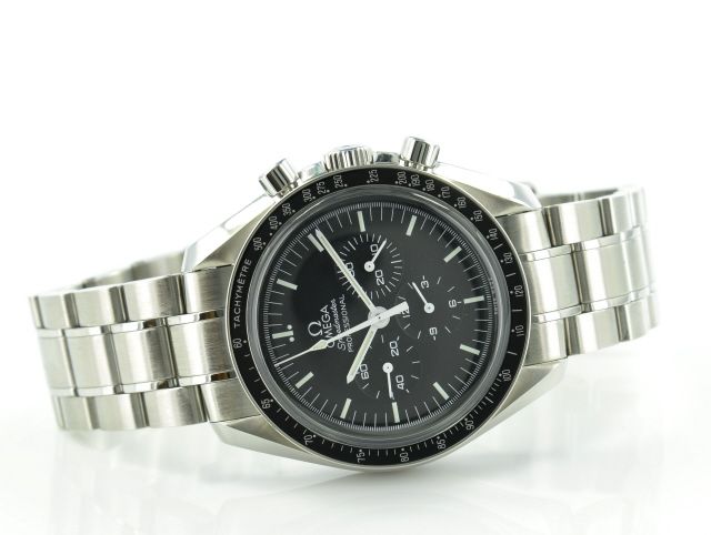 Omega Speedmaster Moonwatch