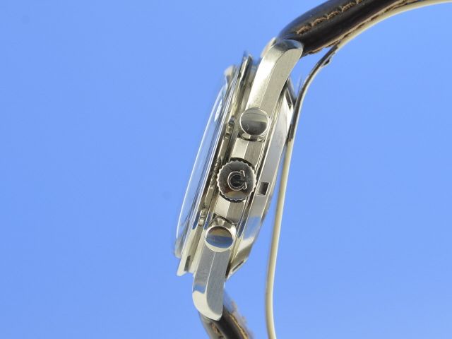 Omega Speedmaster Moonwatch