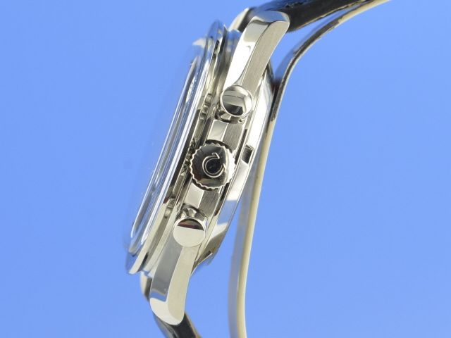 Omega Speedmaster Moonwatch