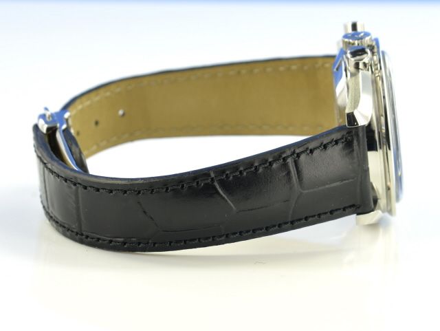 Omega Speedmaster Moonwatch