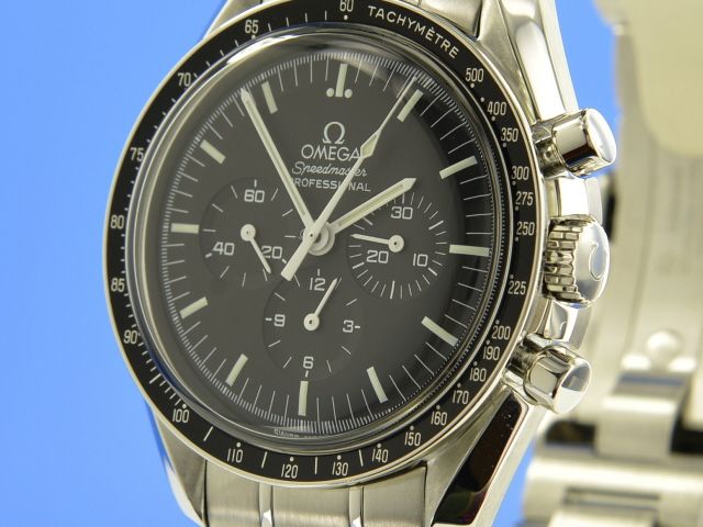 Omega Speedmaster Moonwatch