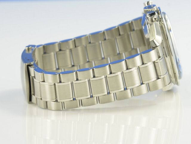 Omega Speedmaster Moonwatch