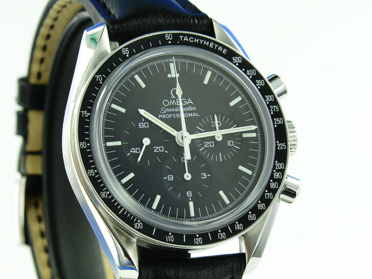 Omega Speedmaster Moonwatch