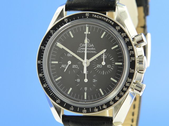 Omega Speedmaster Moonwatch