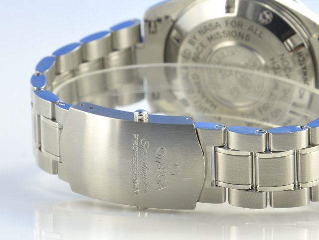 Omega Speedmaster Moonwatch 42 mm