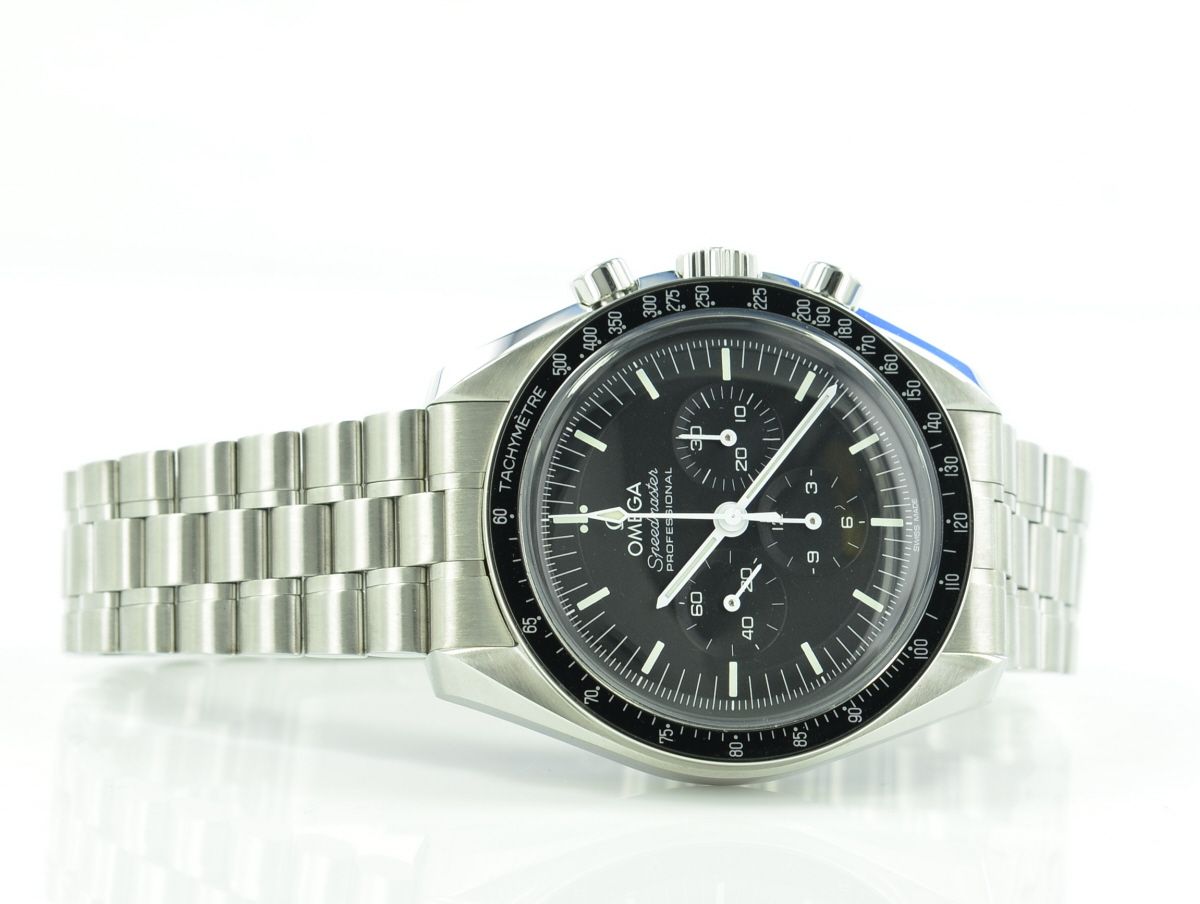 Omega Speedmaster Moonwatch Master Chronometer 310.30.42.50.01.001