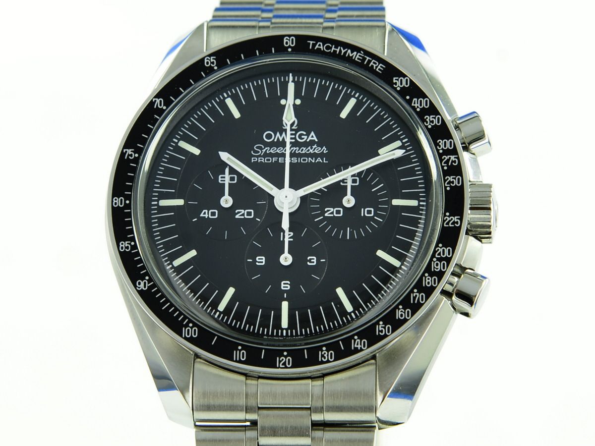 Omega Speedmaster Moonwatch Master Chronometer
