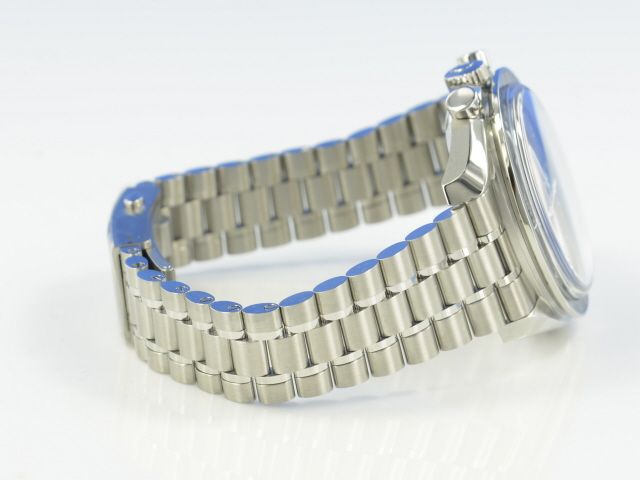 Omega Speedmaster Moonwatch Master Chronometer Co-Axial